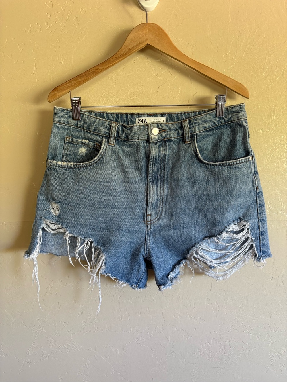 Zara Distressed 100% Cotton Cut Off Frayed Denim High Waisted Blue Jean Shorts